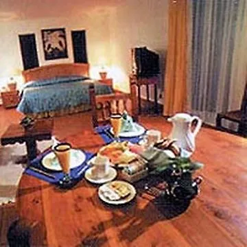 Eastland Villas Tacul Boutique Hotel 4*,